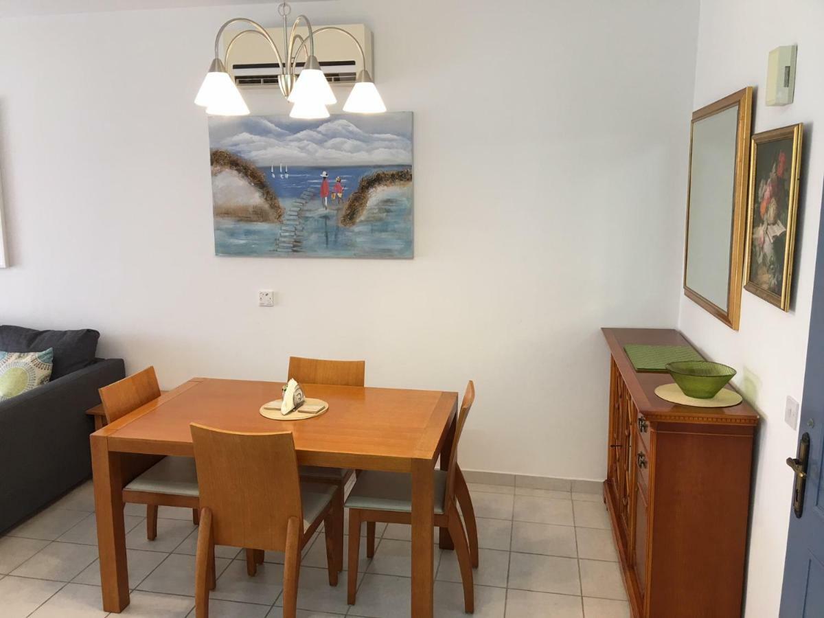 Limnaria Gardens - Modern 1 Bed, Walk To Beach & Shops パ フォス エクステリア 写真